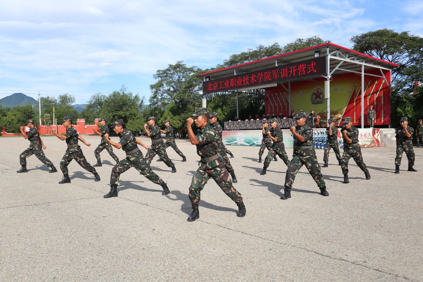 3dea3ae66d644fbea99723373193aaf1.jpg 3dea3ae66d644fbea99723373193aaf1.jpg