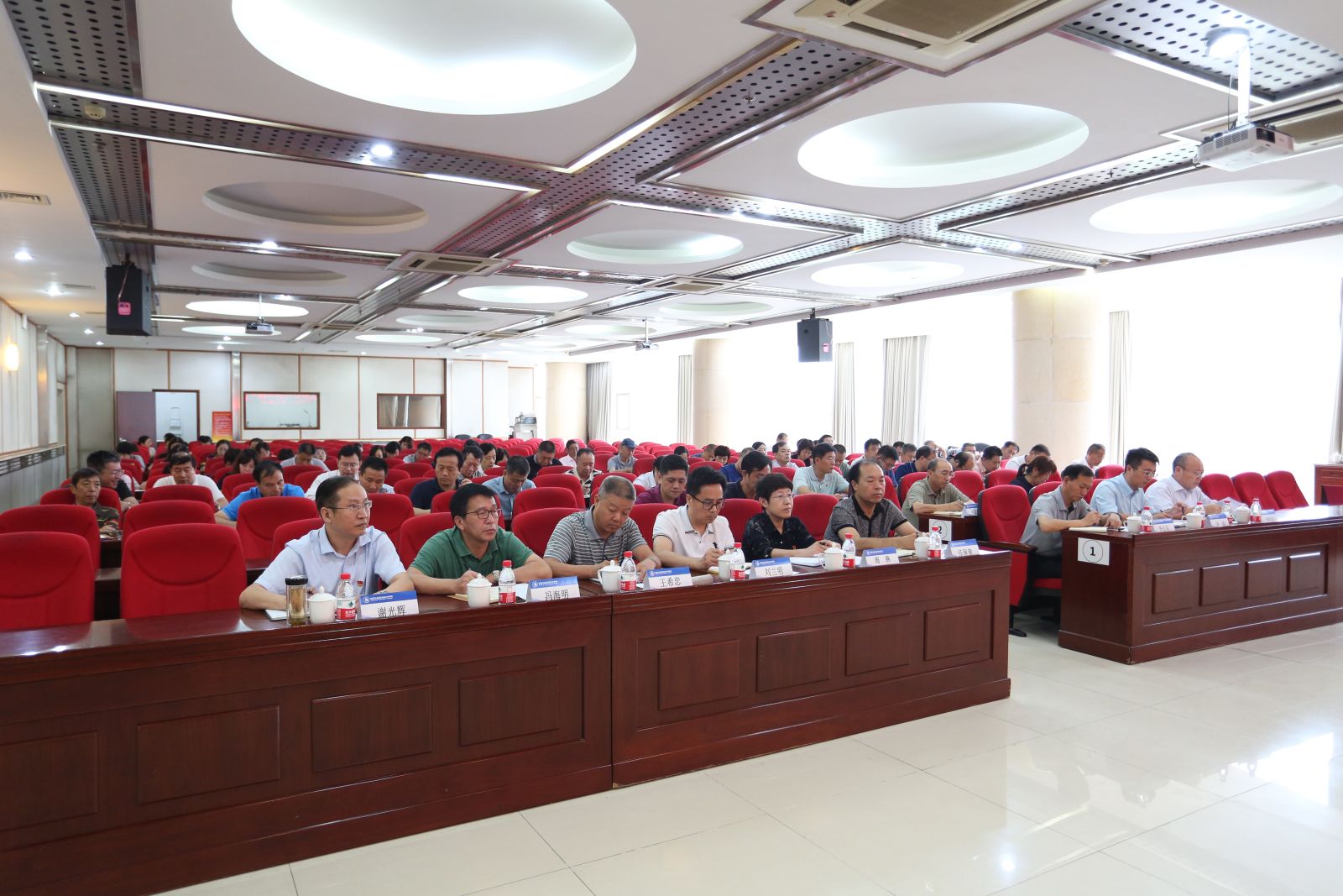 c08f0445c6754a7d862353cad17956a0.jpg c08f0445c6754a7d862353cad17956a0.jpg