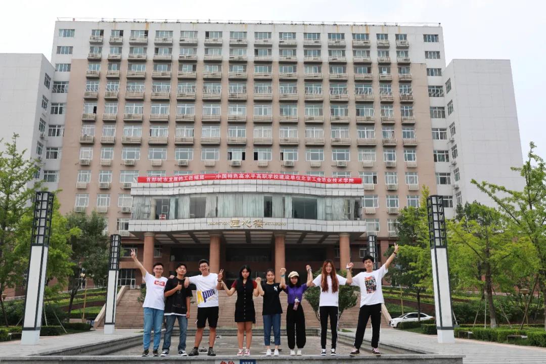 15688de0e4324065bffb3c4a6ab72afd.jpg 15688de0e4324065bffb3c4a6ab72afd.jpg